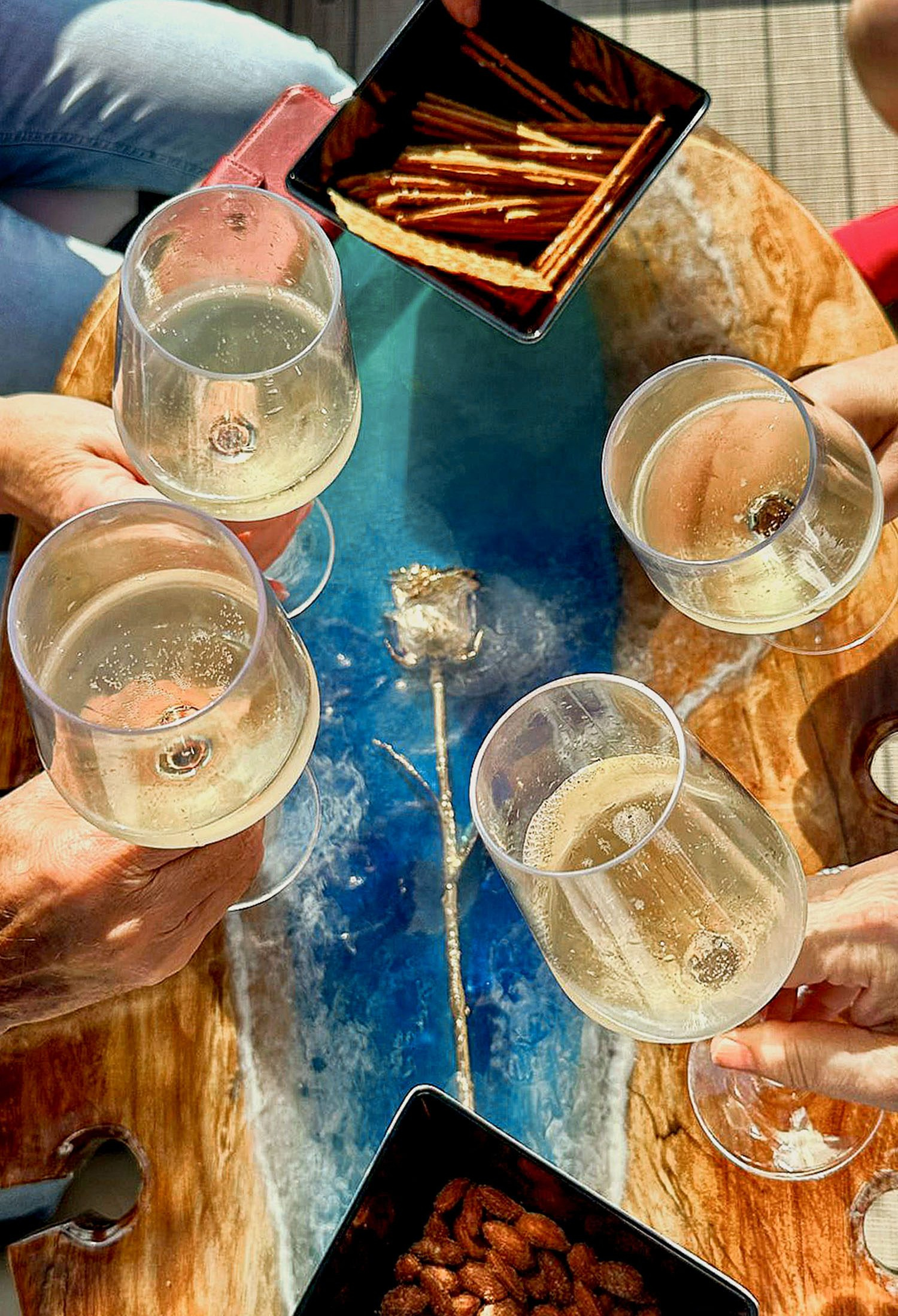 <p>Drinks & Souvenirs</p>
